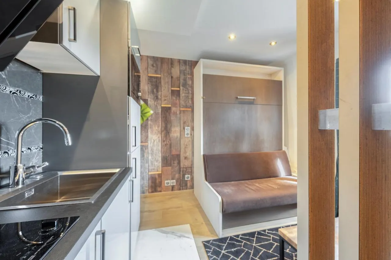 Studio Livry-Gargan 0*,