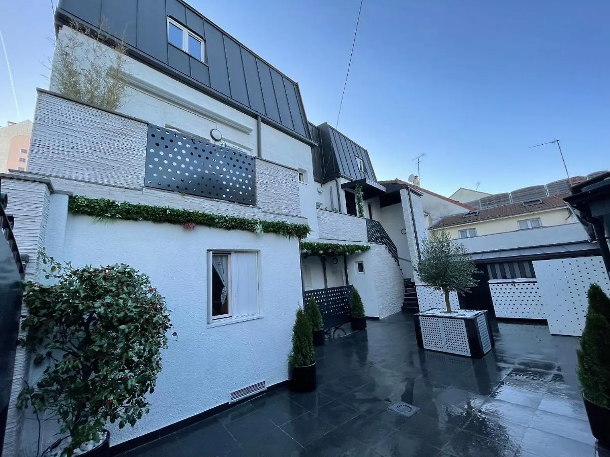 Apartment Studio Livry-Gargan